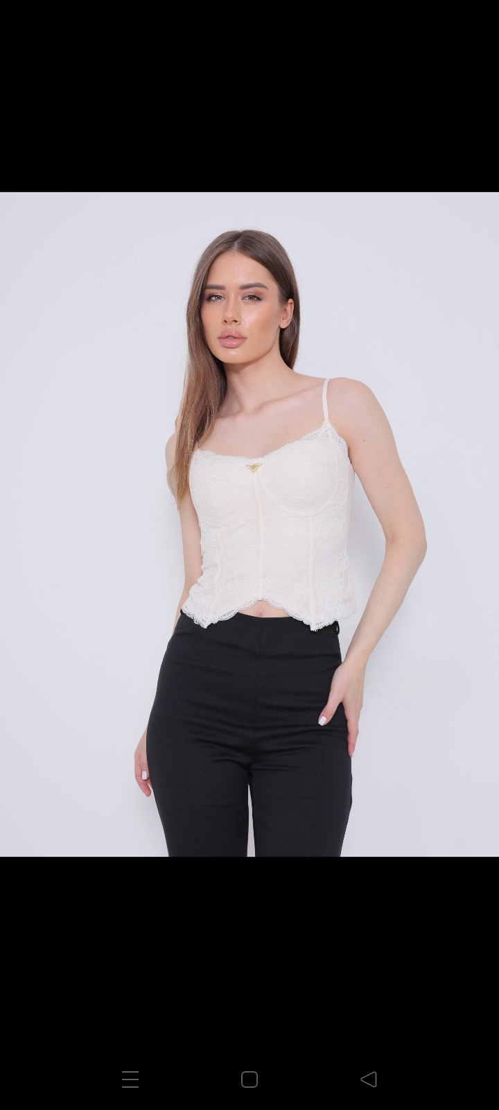 Dantel Detaylı Askılı Bluz